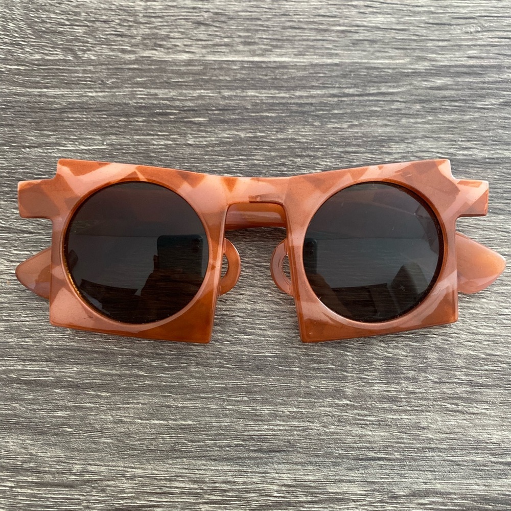 Geo Retro Square Shades